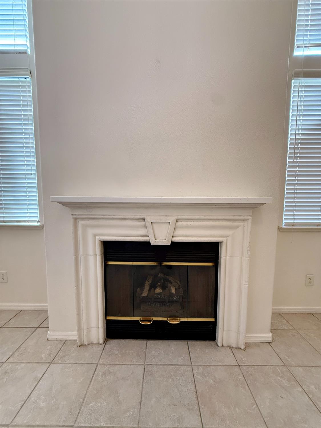 1940 Lawrence Ave, Clovis, CA 93611
