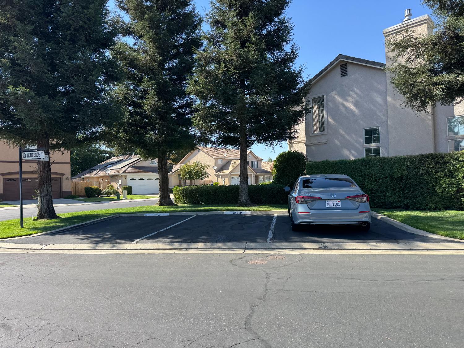 1940 Lawrence Ave, Clovis, CA 93611