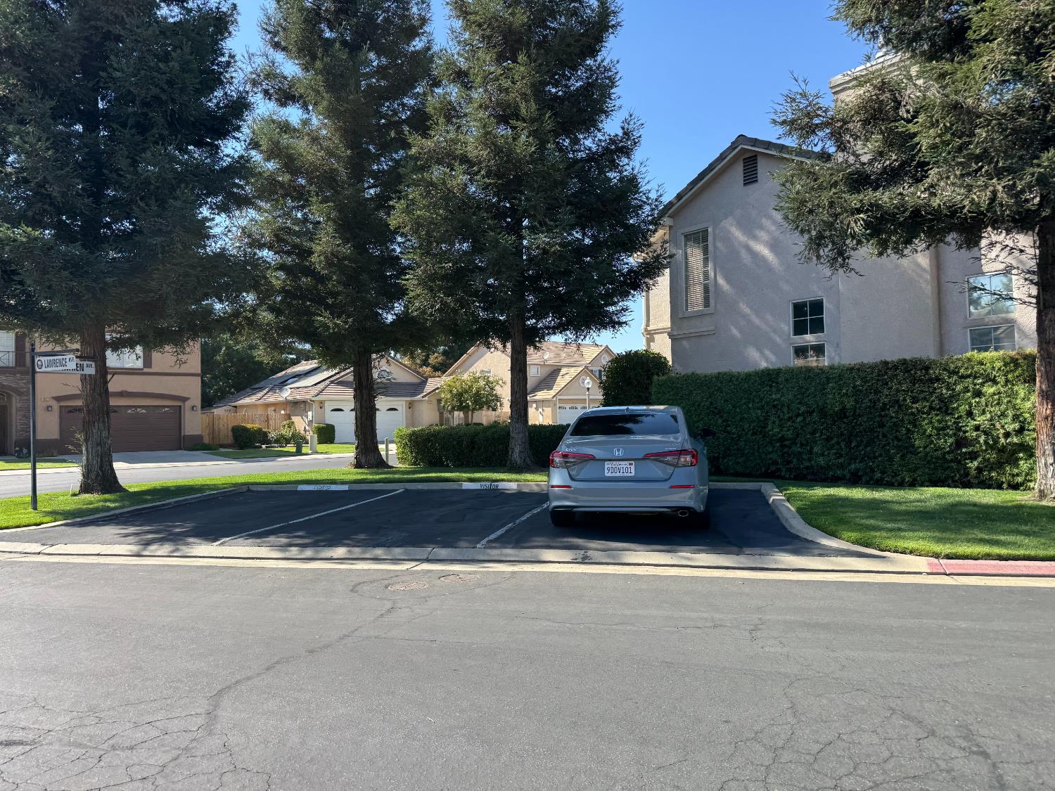 1940 Lawrence Ave, Clovis, CA 93611