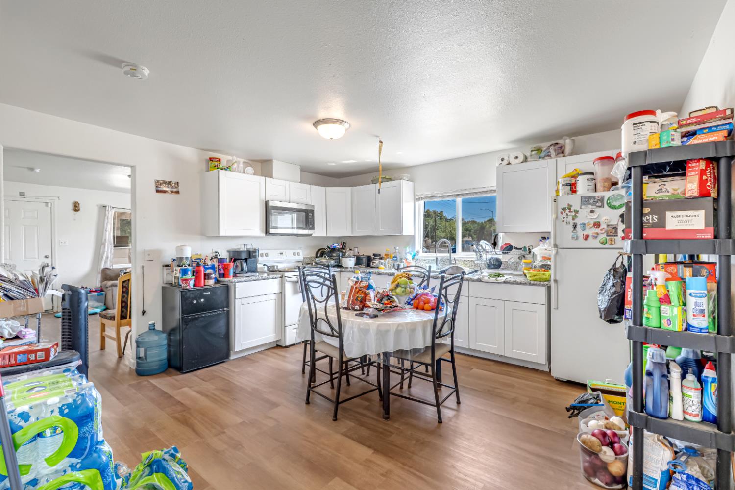 430 S Thorne Ave, Fresno, CA 93706