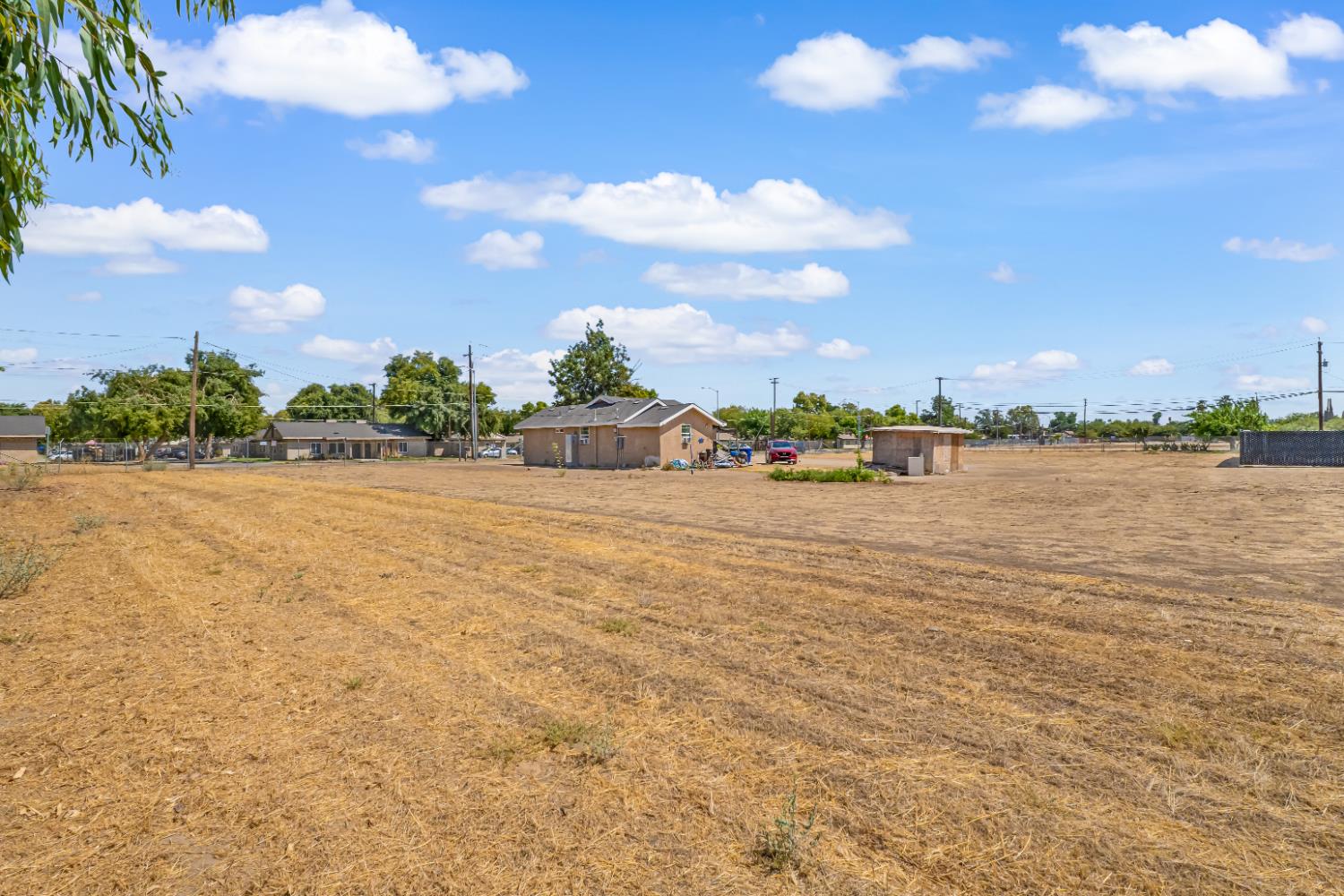 430 S Thorne Ave, Fresno, CA 93706