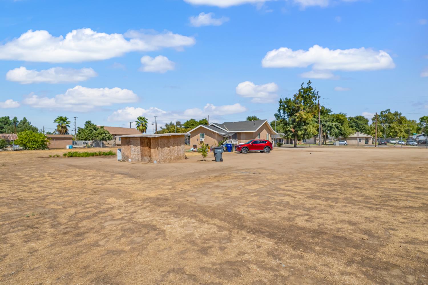 430 S Thorne Ave, Fresno, CA 93706