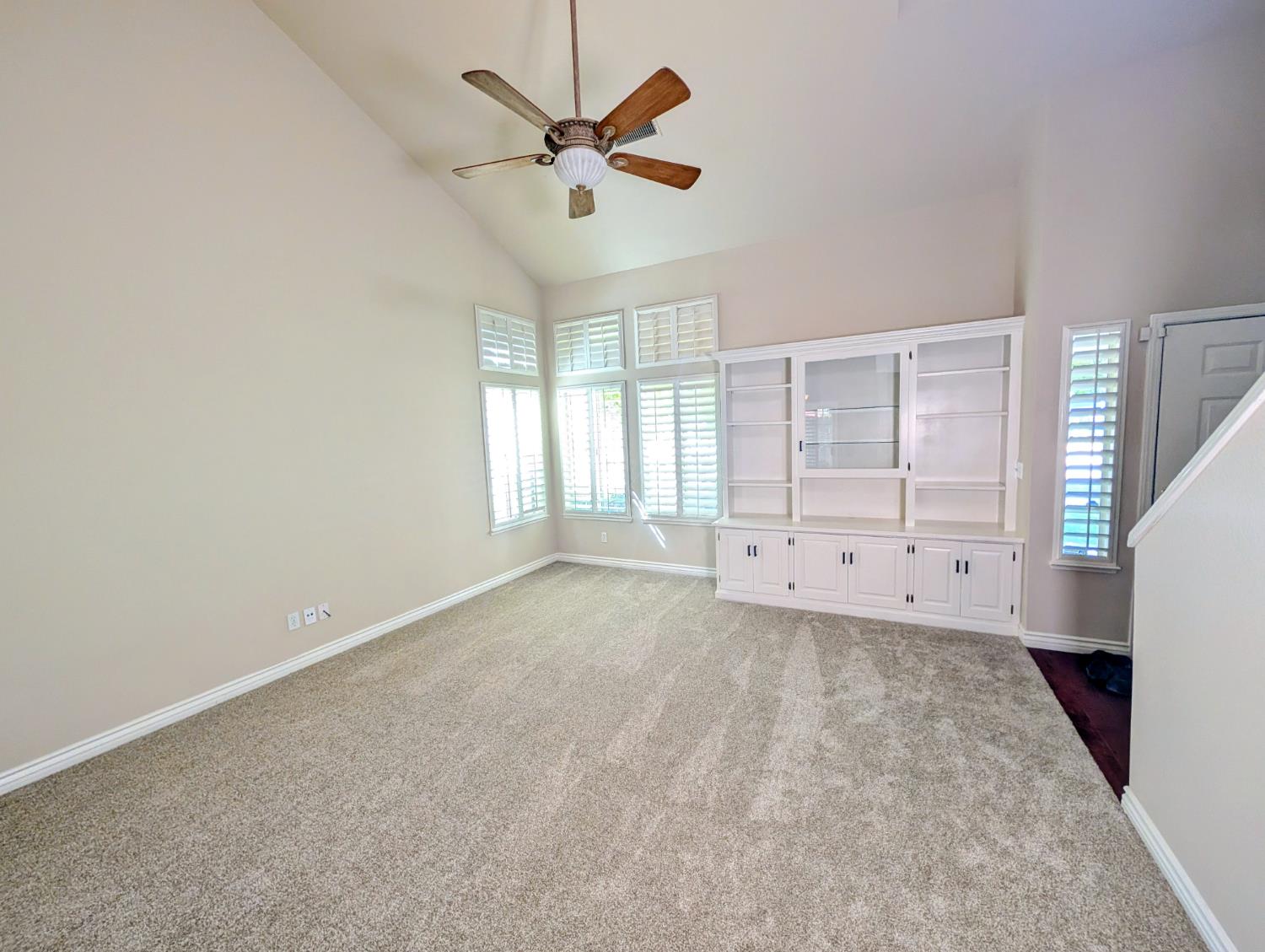 1773 E Goshen Ave, Fresno, CA 93720