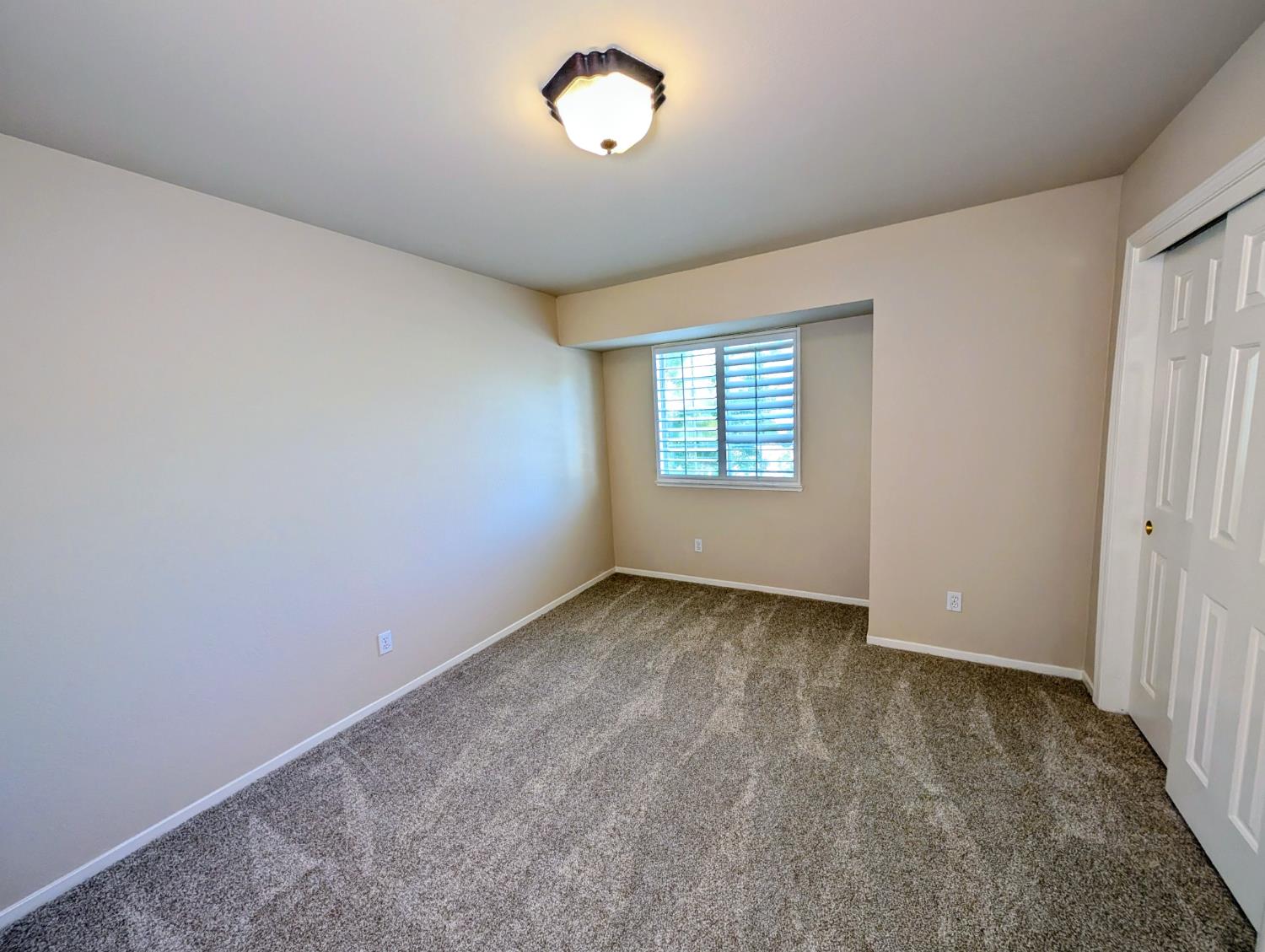 1773 E Goshen Ave, Fresno, CA 93720