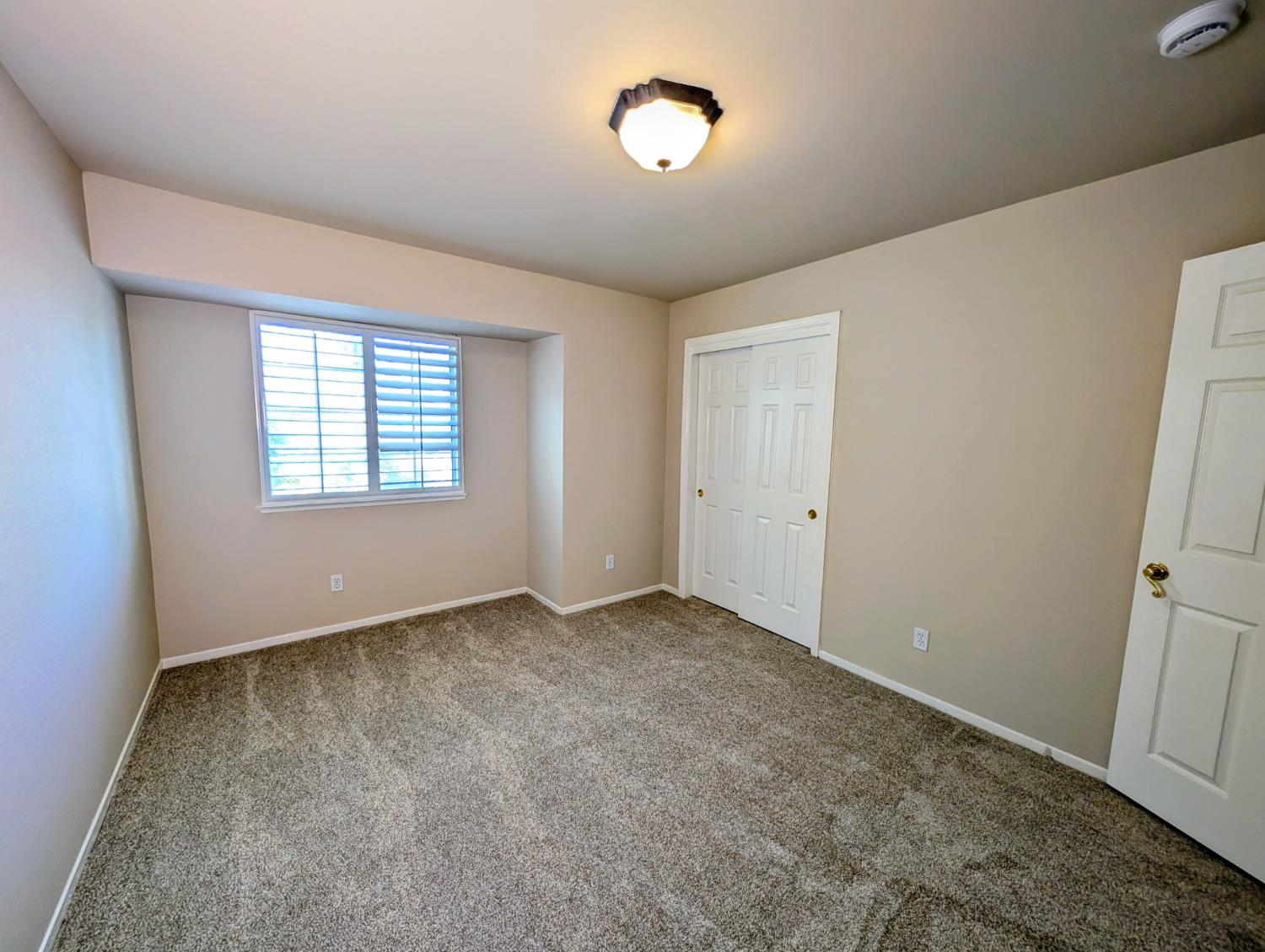 1773 E Goshen Ave, Fresno, CA 93720