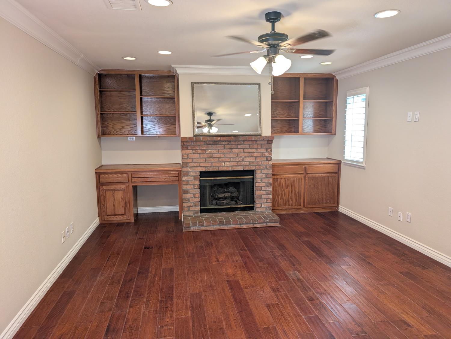 1773 E Goshen Ave, Fresno, CA 93720