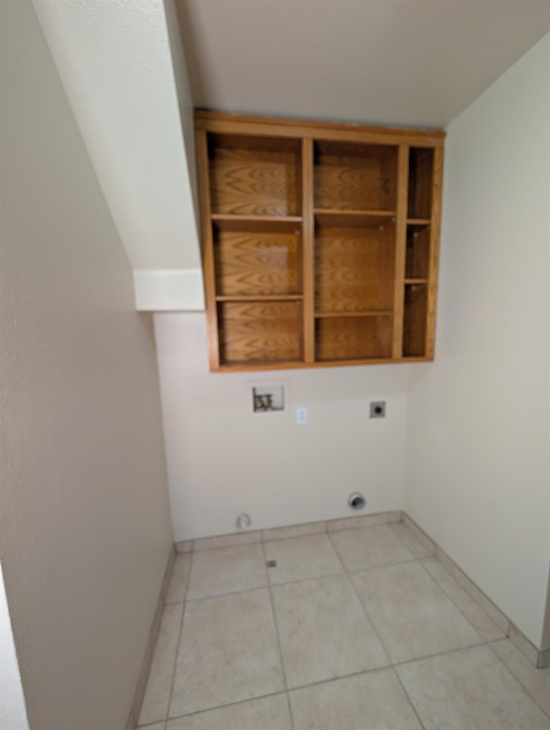 1773 E Goshen Ave, Fresno, CA 93720