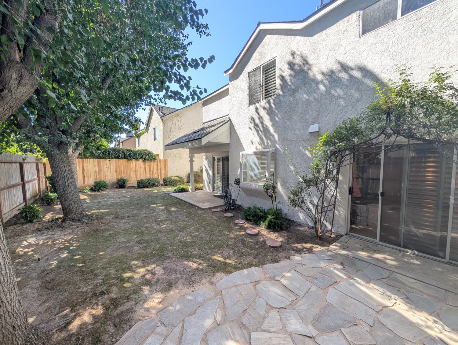 1773 E Goshen Ave, Fresno, CA 93720