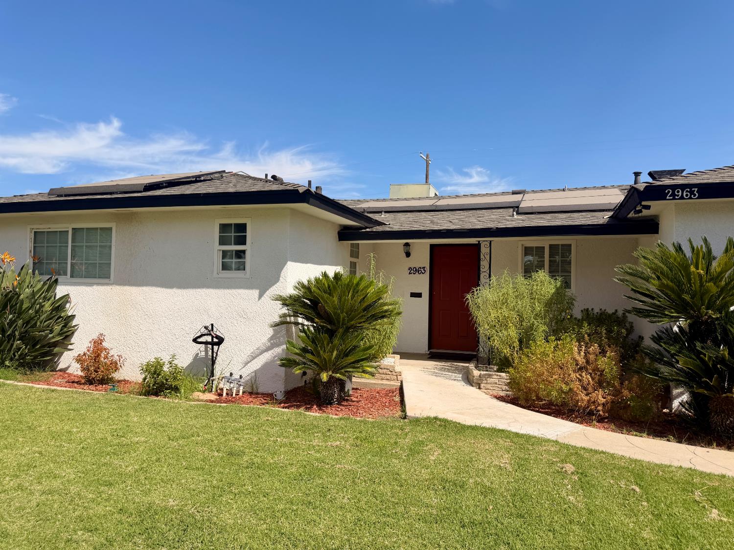 2963 E Norwich Ave, Fresno, CA 93726