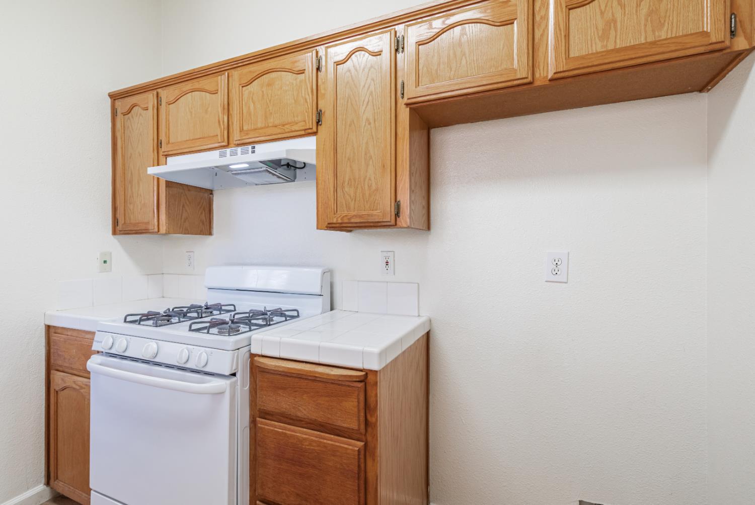 167 Lindquist, Kingsburg, CA 93631