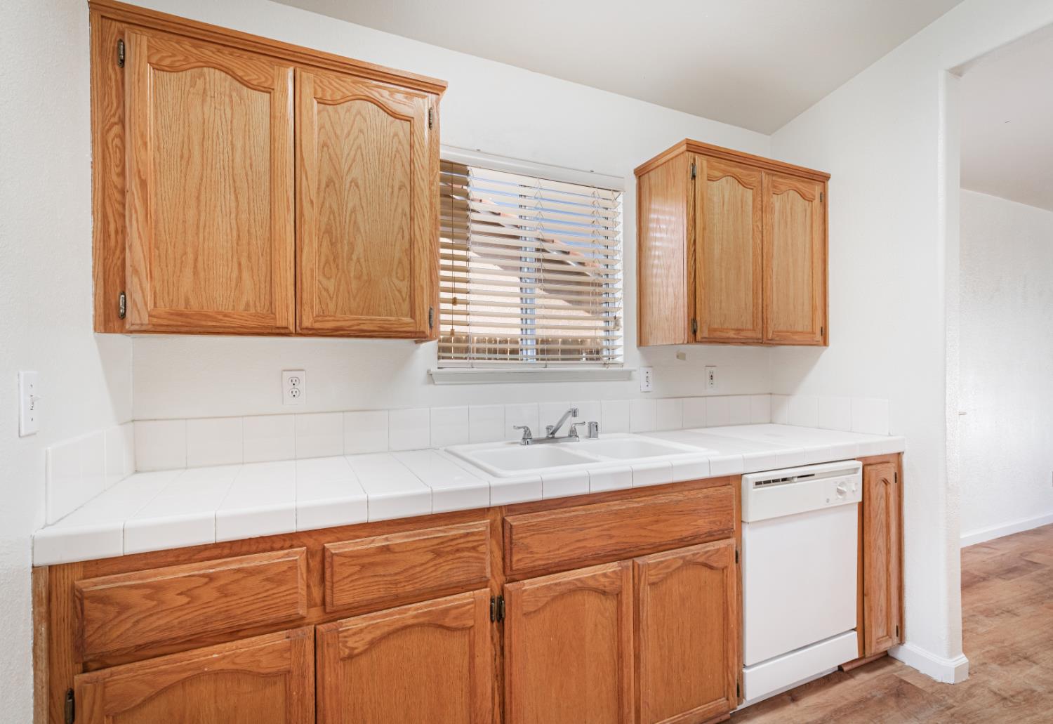 167 Lindquist, Kingsburg, CA 93631