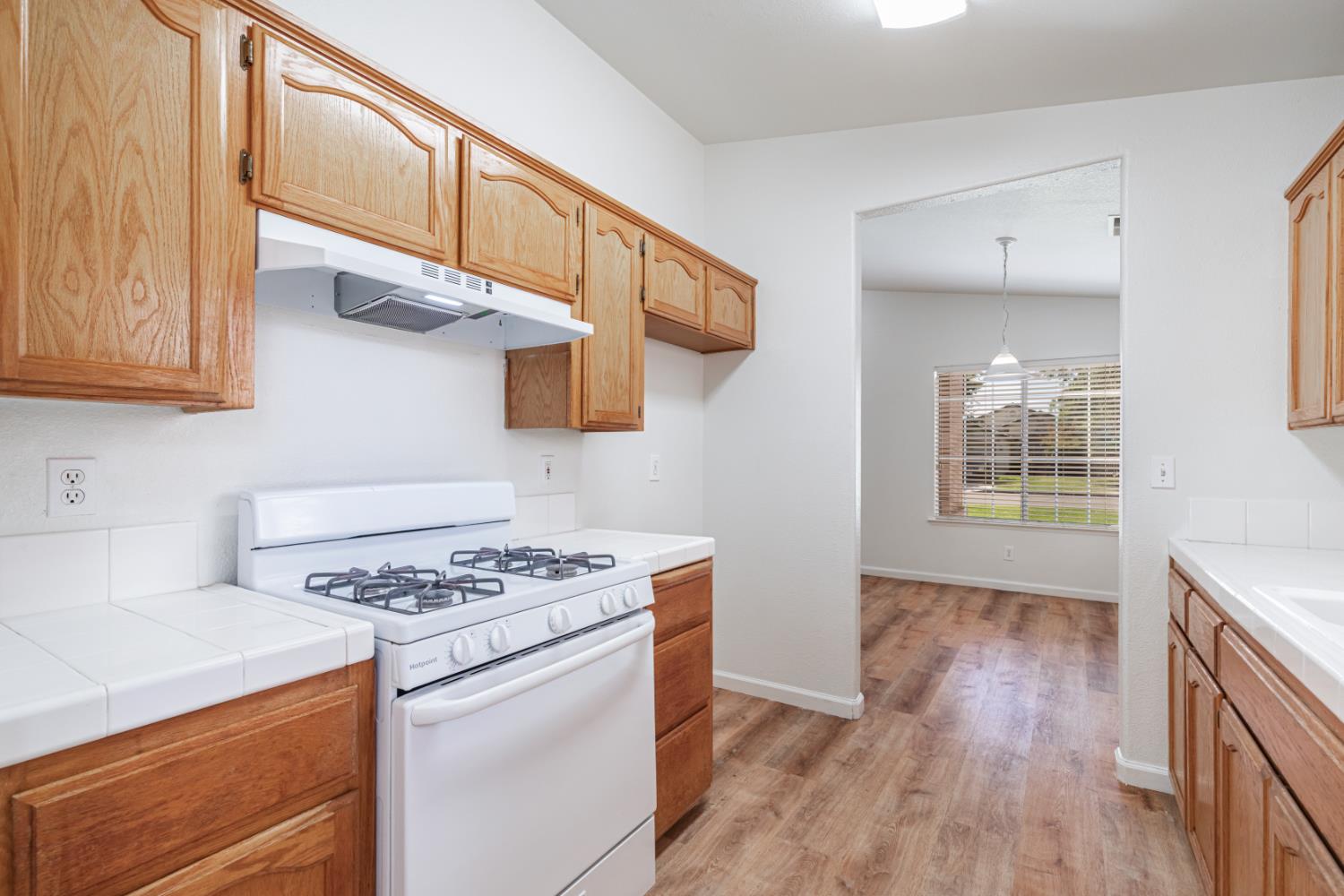 167 Lindquist, Kingsburg, CA 93631