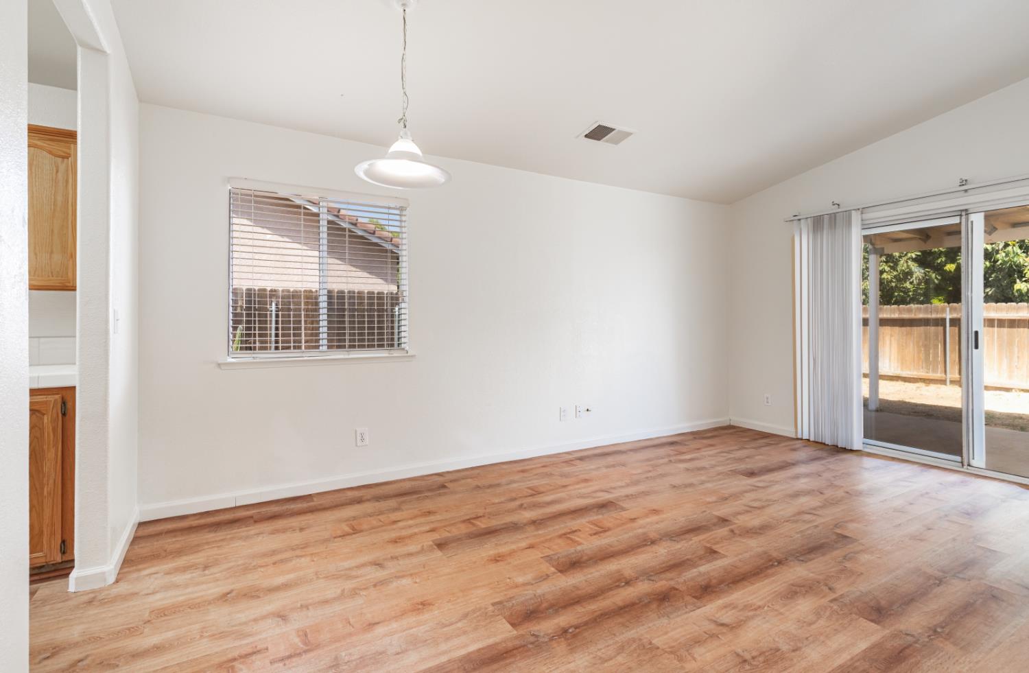 167 Lindquist, Kingsburg, CA 93631