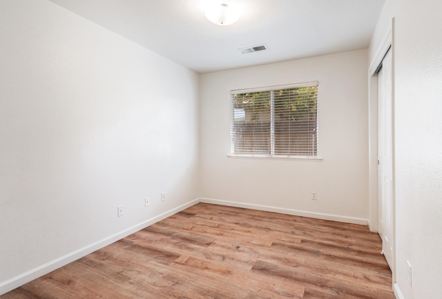 167 Lindquist, Kingsburg, CA 93631