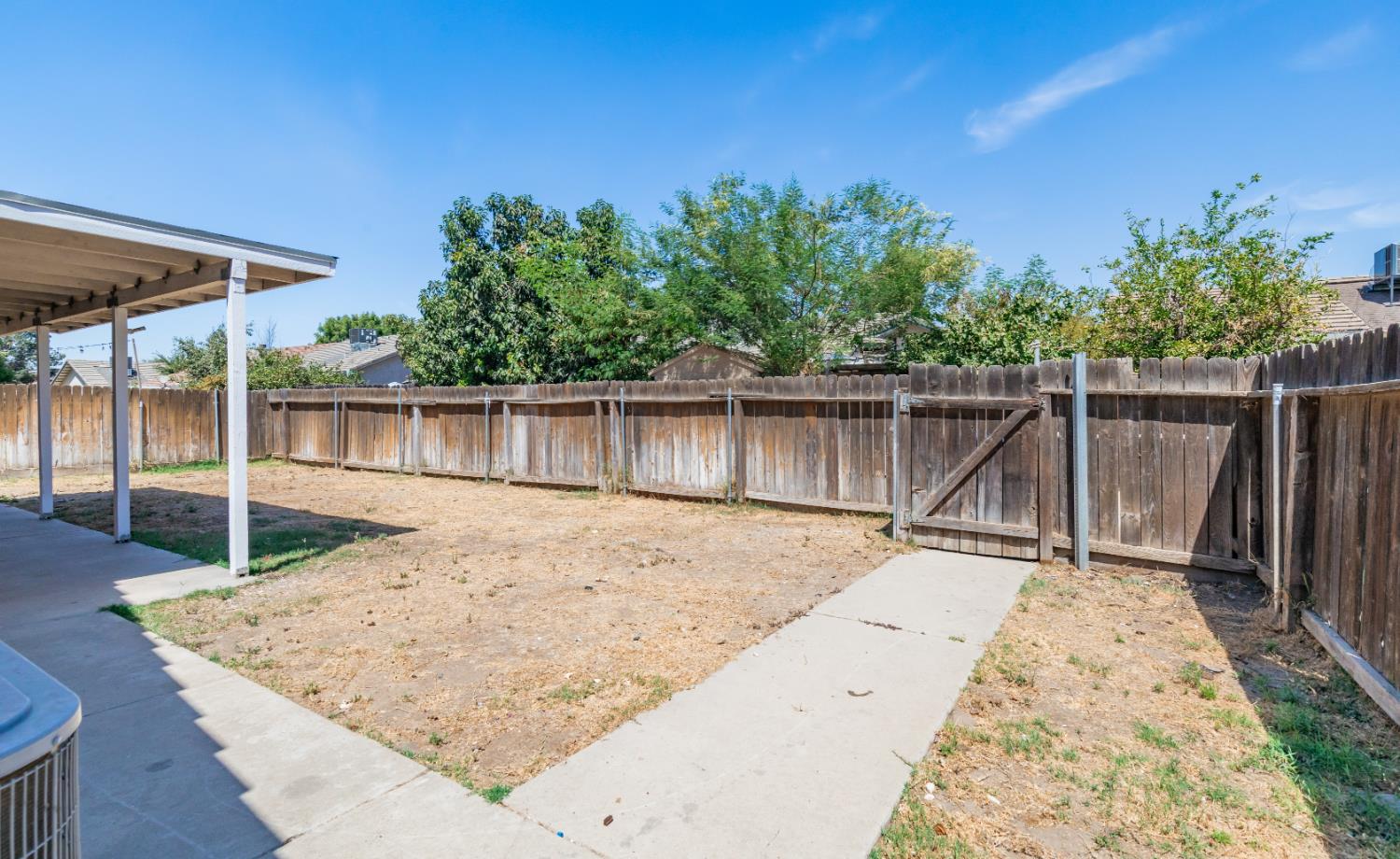 167 Lindquist, Kingsburg, CA 93631
