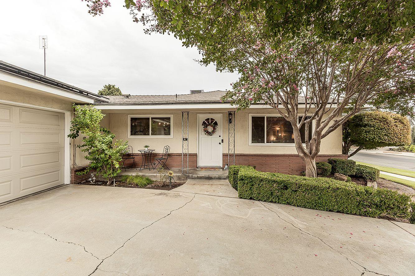 4710 N Ila Ave, Fresno, CA 93705