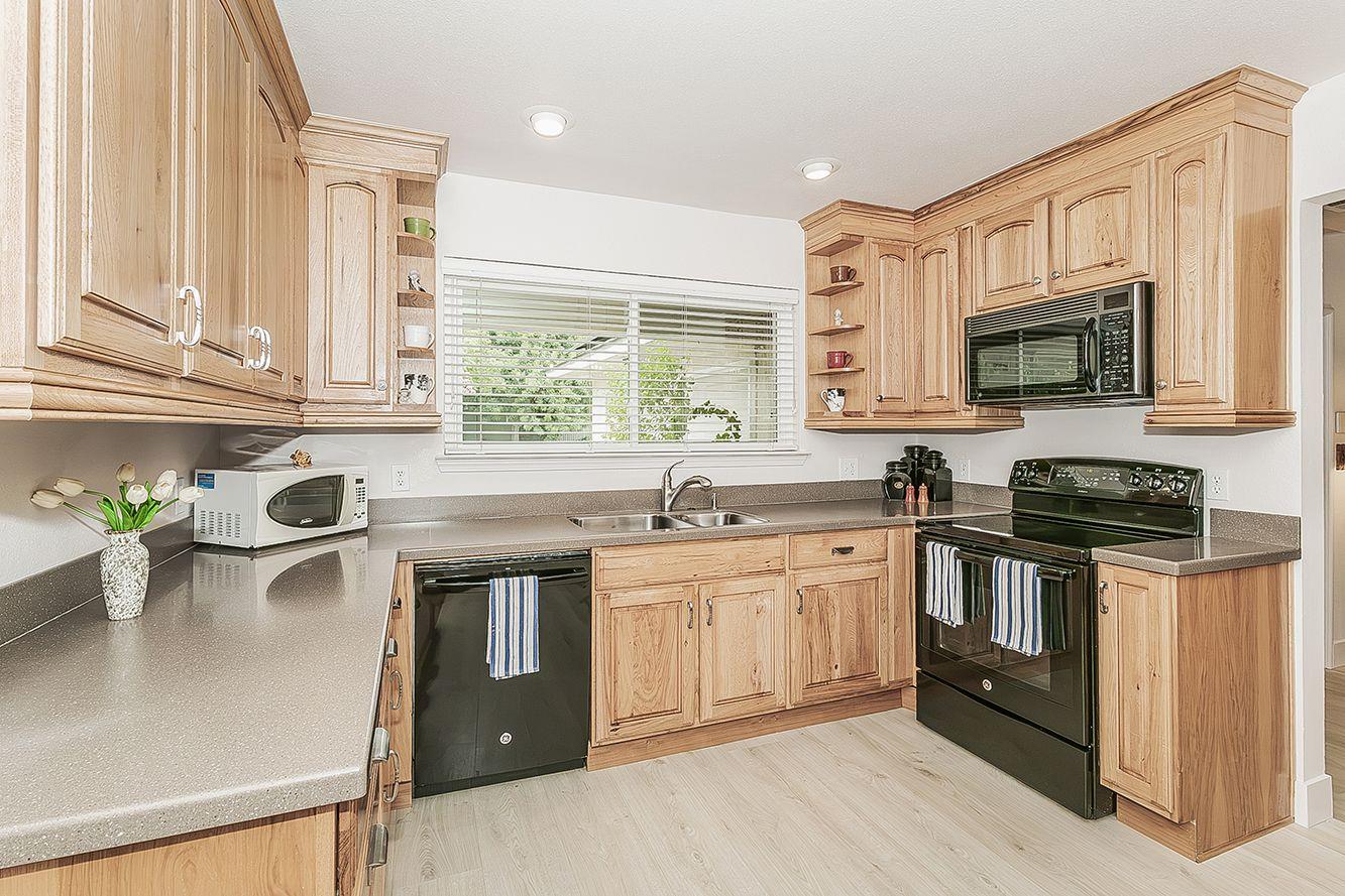 4710 N Ila Ave, Fresno, CA 93705