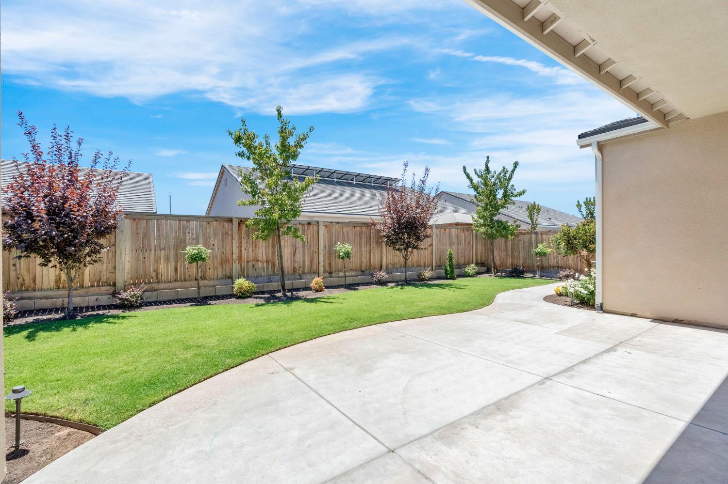 1236 Windmill Ave, Clovis, CA 93619