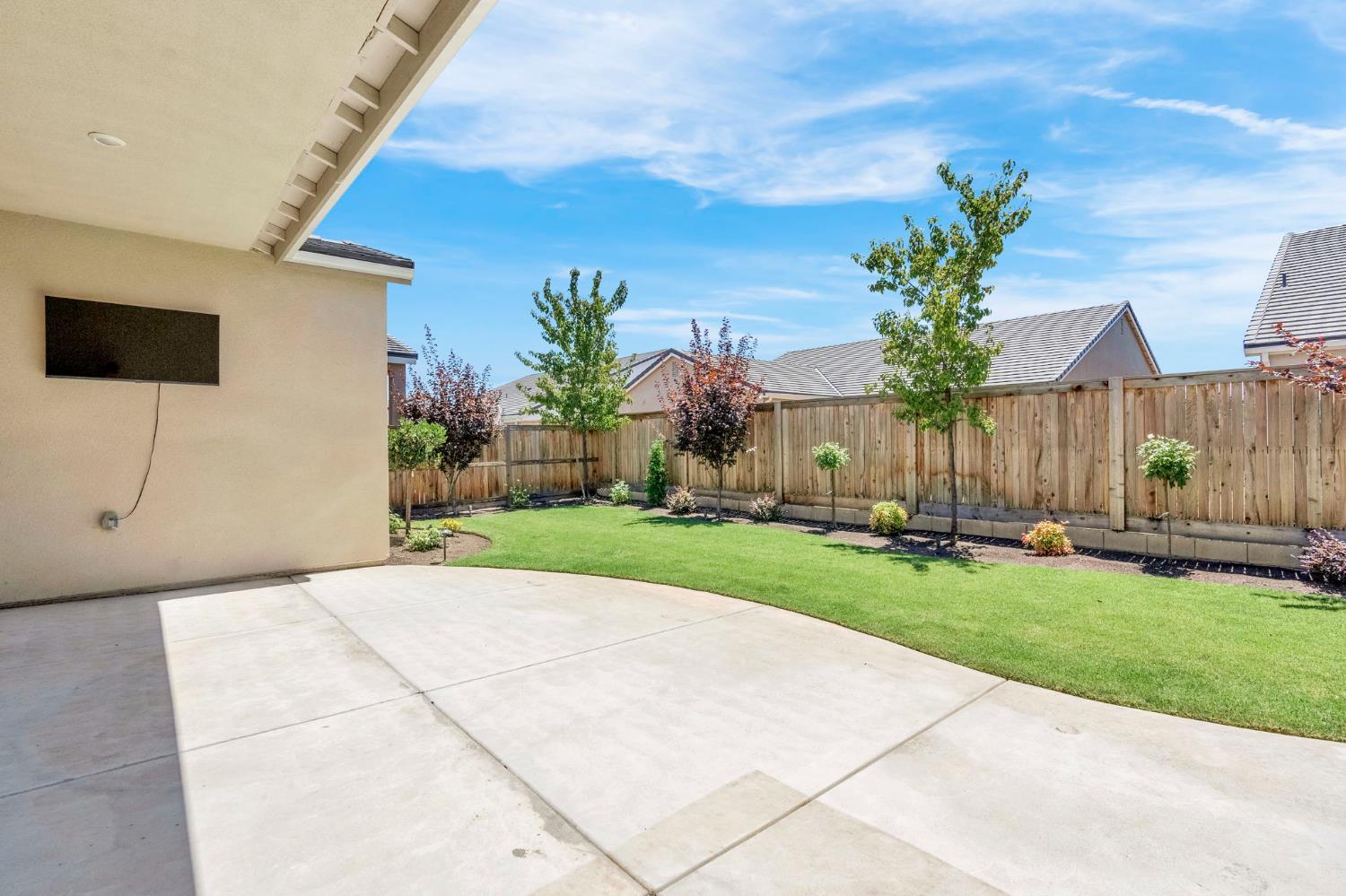 1236 Windmill Ave, Clovis, CA 93619