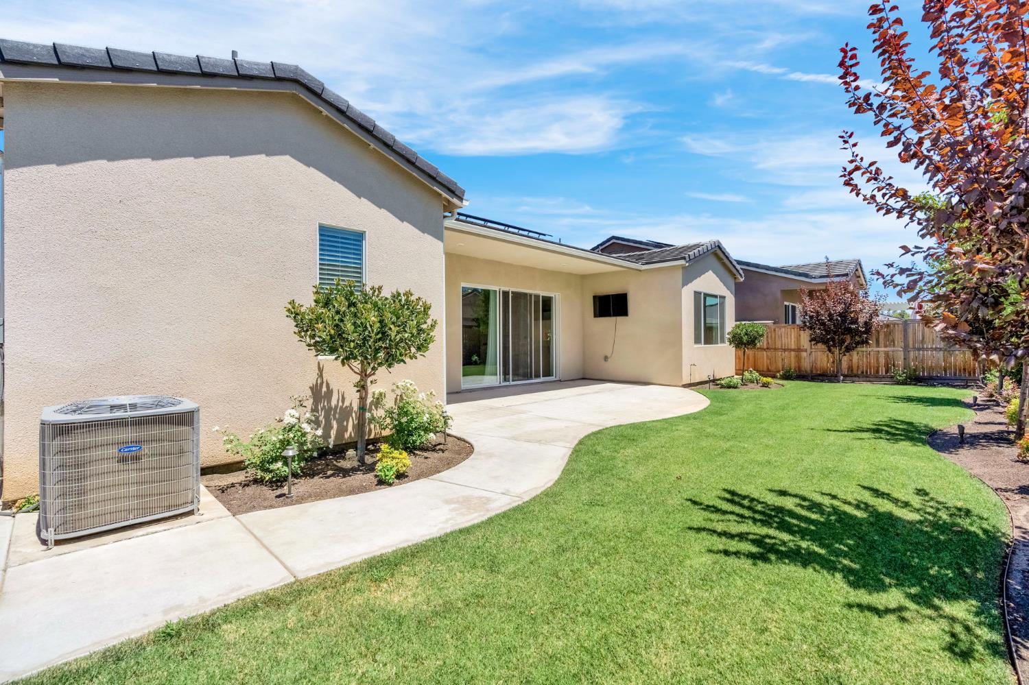 1236 Windmill Ave, Clovis, CA 93619
