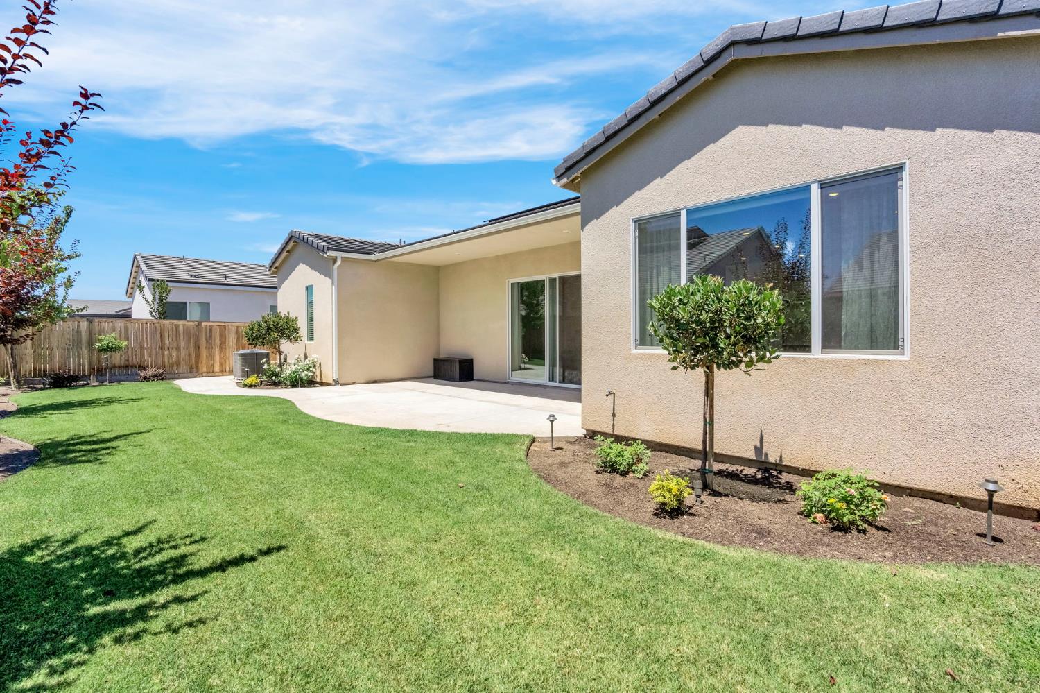 1236 Windmill Ave, Clovis, CA 93619