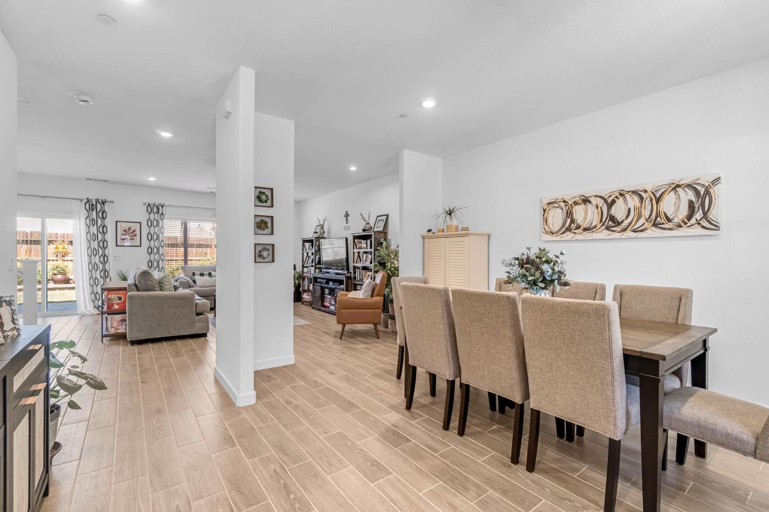 7232 E Cornell Ave, Fresno, CA 93737