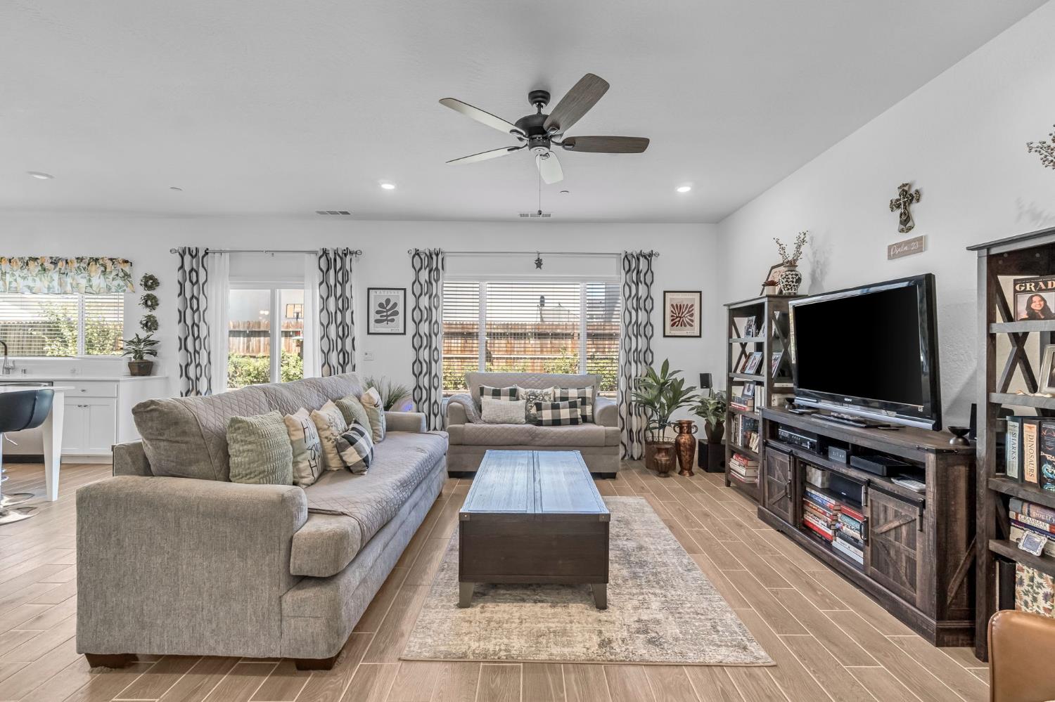 7232 E Cornell Ave, Fresno, CA 93737