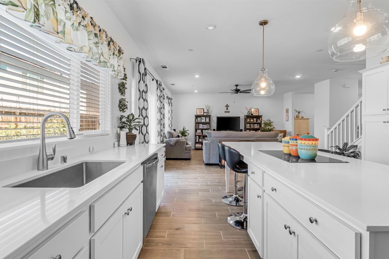 7232 E Cornell Ave, Fresno, CA 93737