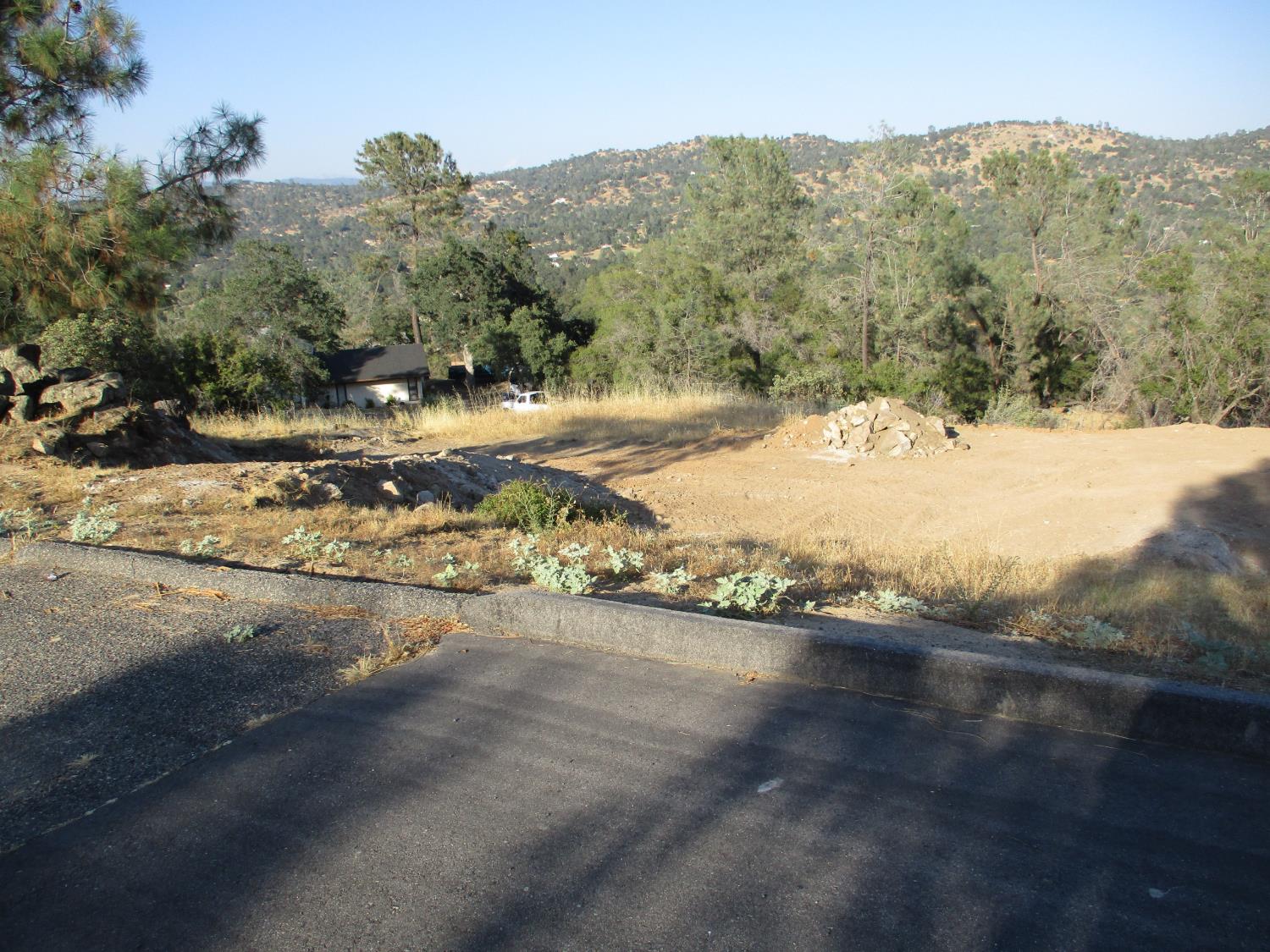 42112 Colt Way, Coarsegold, CA 93614