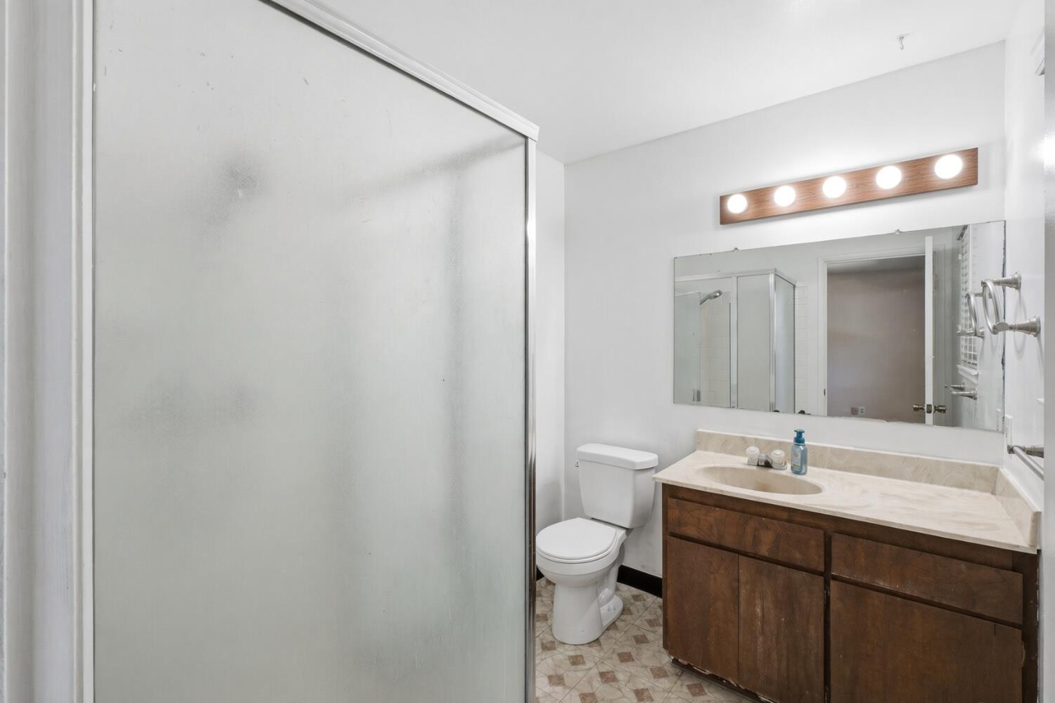 3028 W San Jose Ave, Fresno, CA 93711