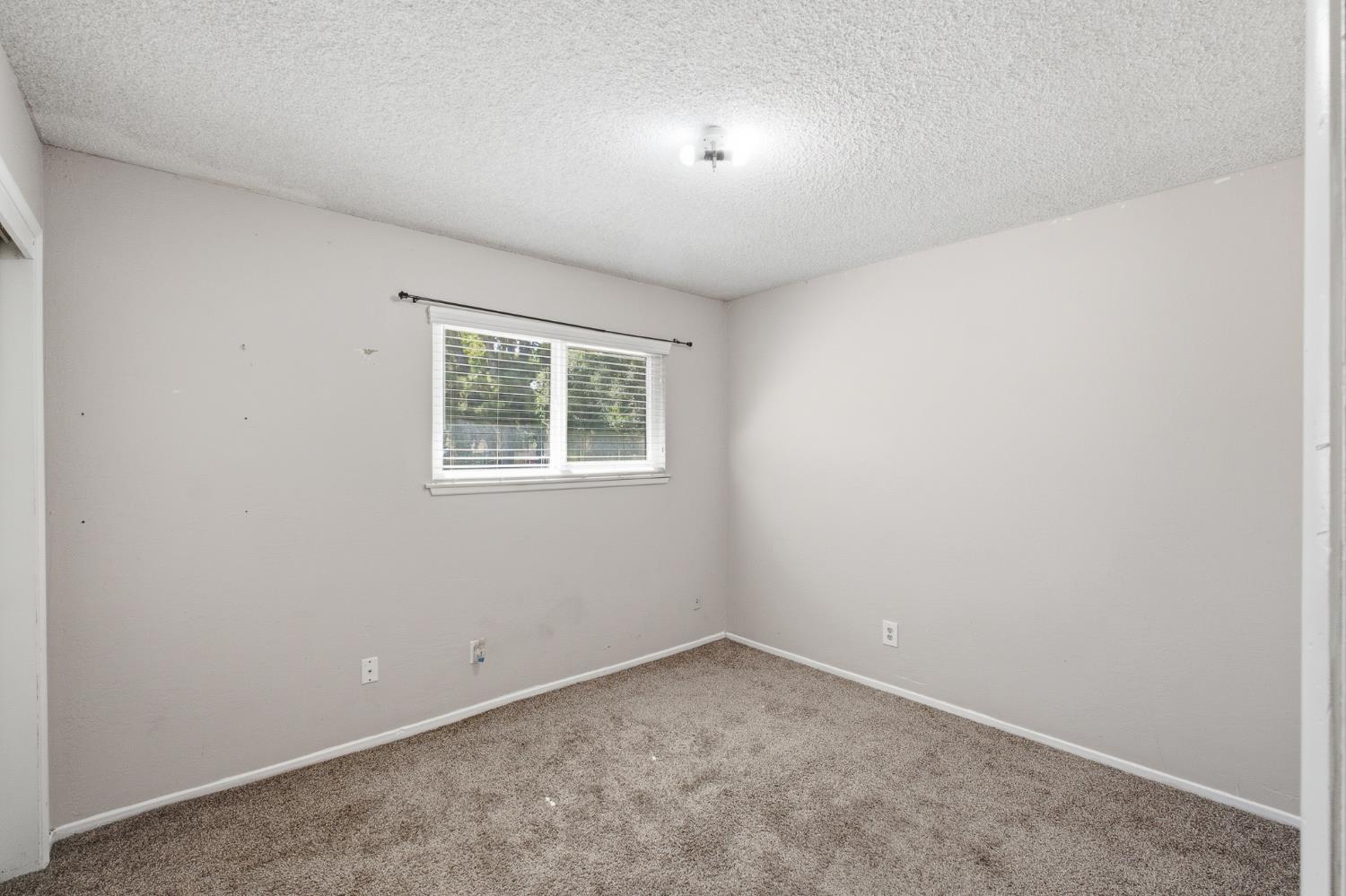 3028 W San Jose Ave, Fresno, CA 93711