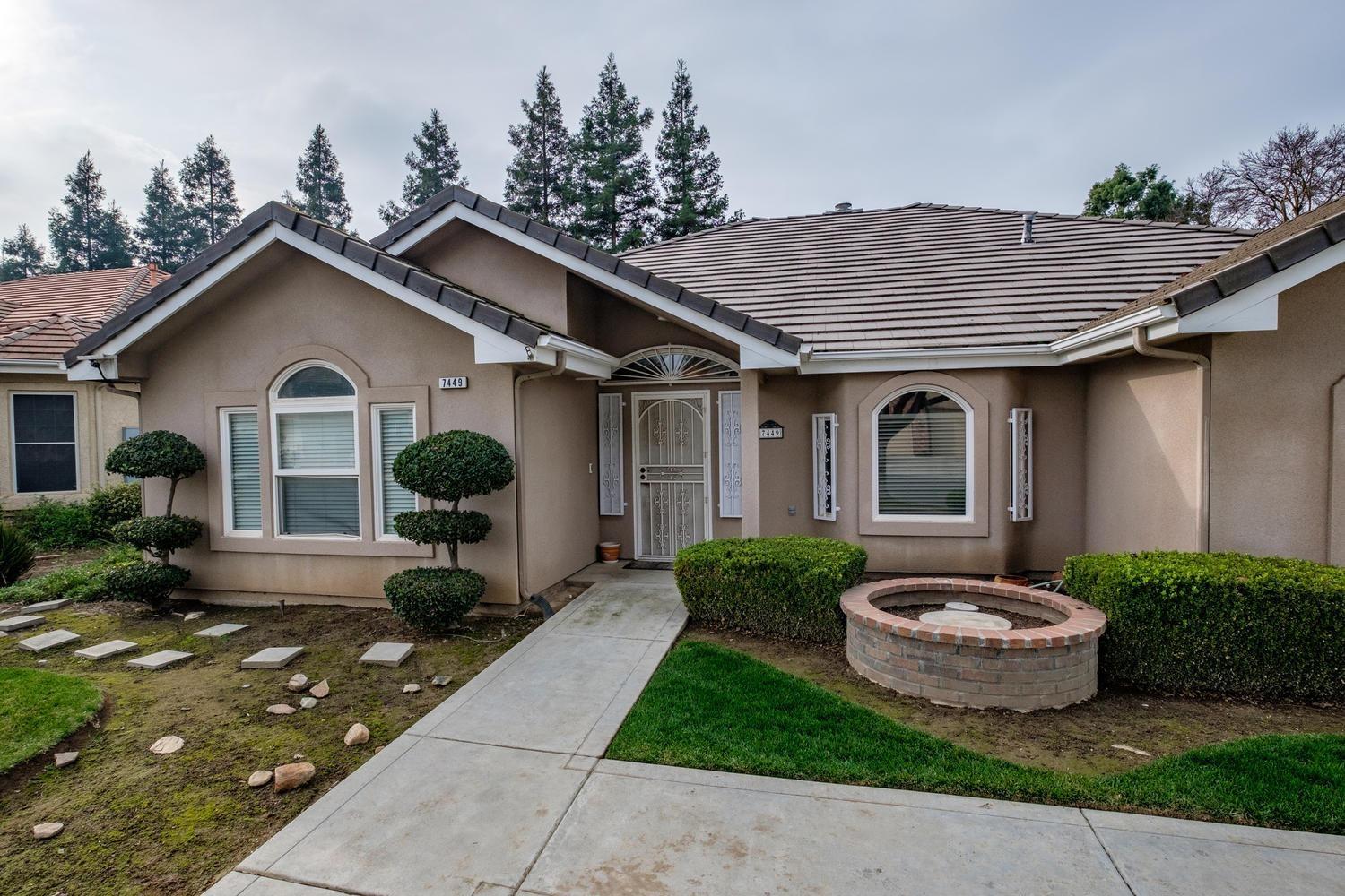 7449 N lodi ave, Fresno, CA 93722