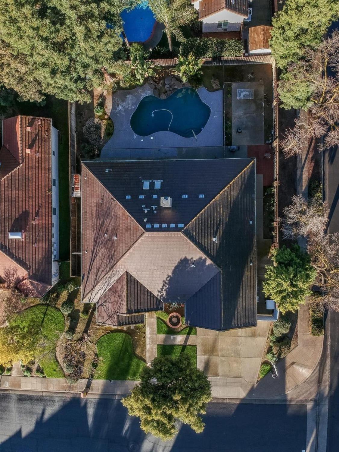 7449 N lodi ave, Fresno, CA 93722