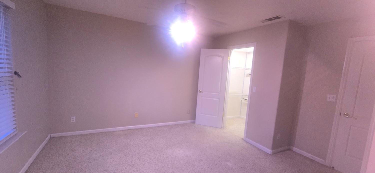 7449 N lodi ave, Fresno, CA 93722