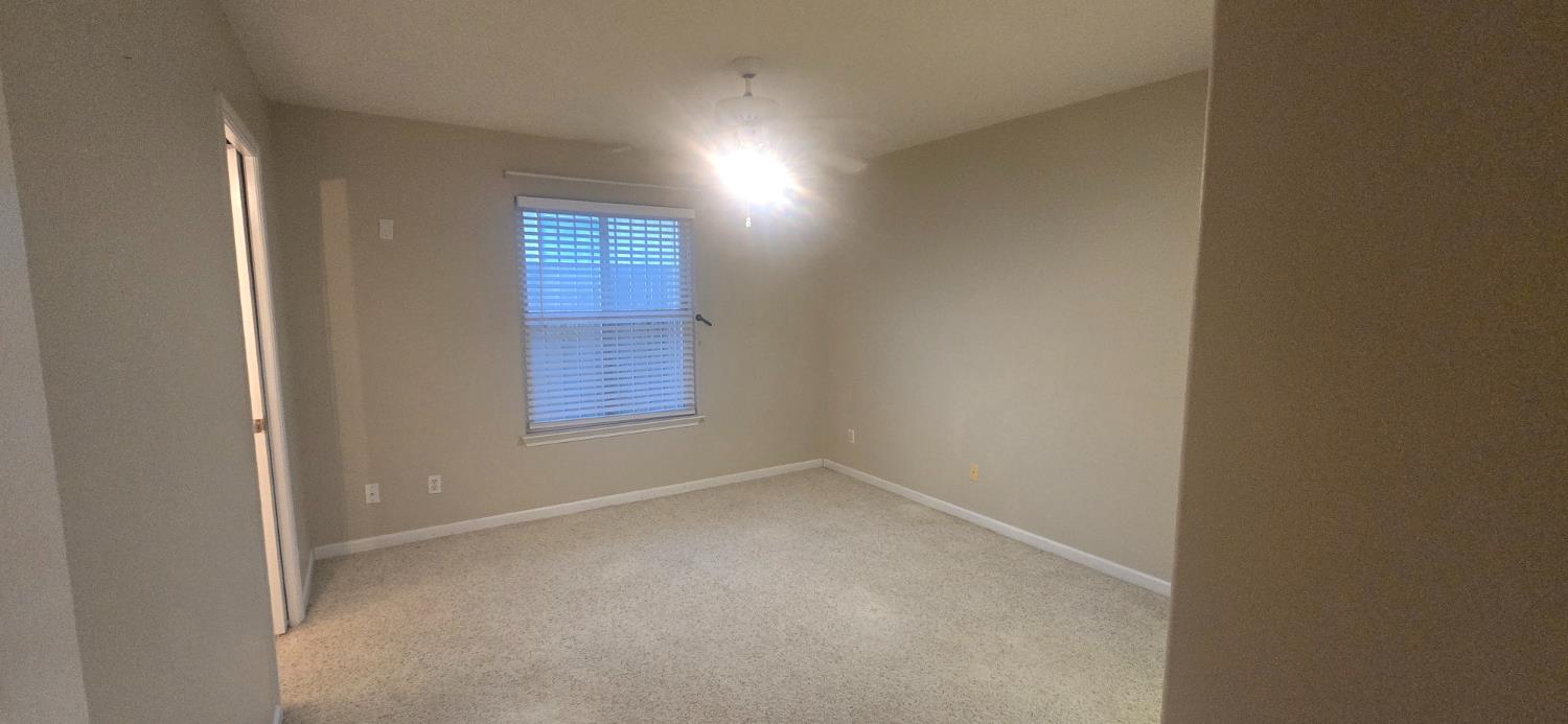 7449 N lodi ave, Fresno, CA 93722