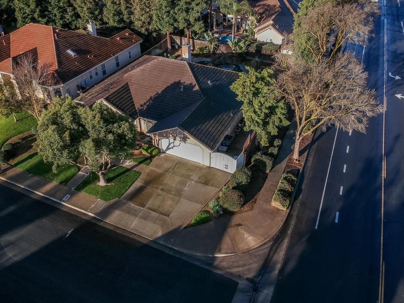 7449 N lodi ave, Fresno, CA 93722