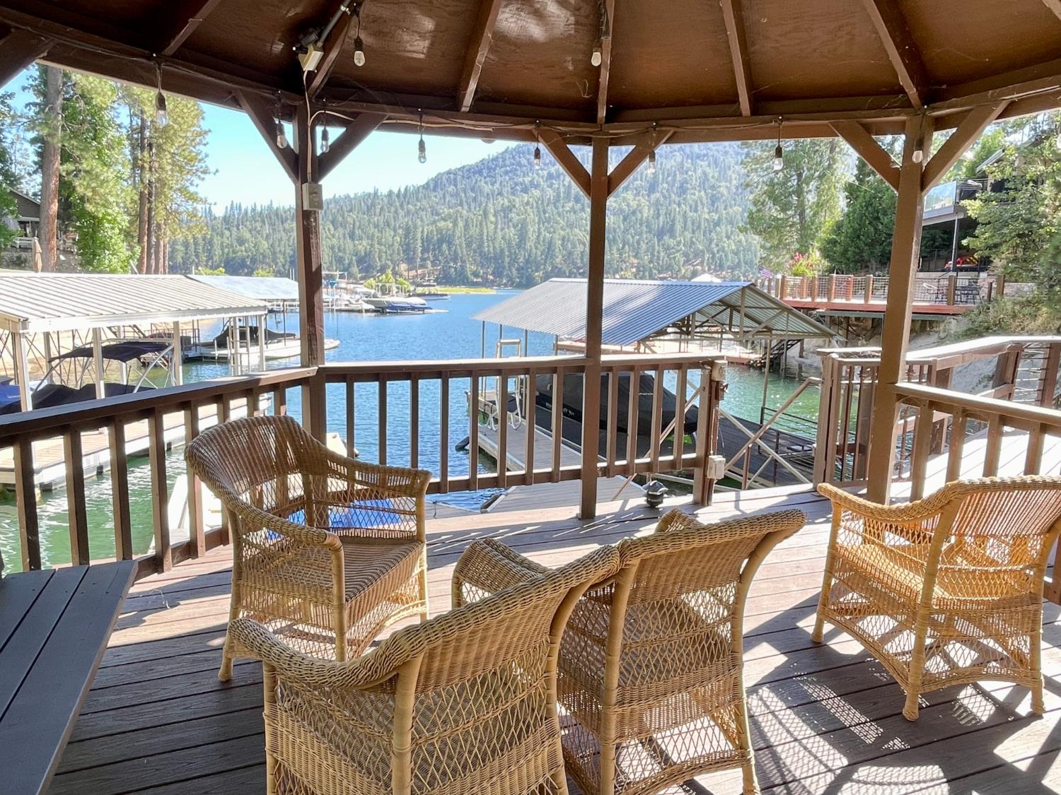 39181 Manzanita, Bass Lake, CA 93604