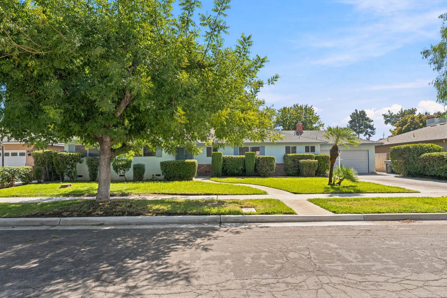 6354 N 11Th St, Fresno, CA 93710