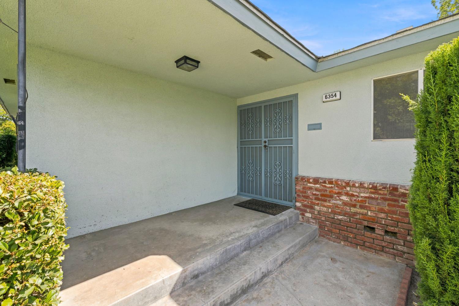 6354 N 11Th St, Fresno, CA 93710