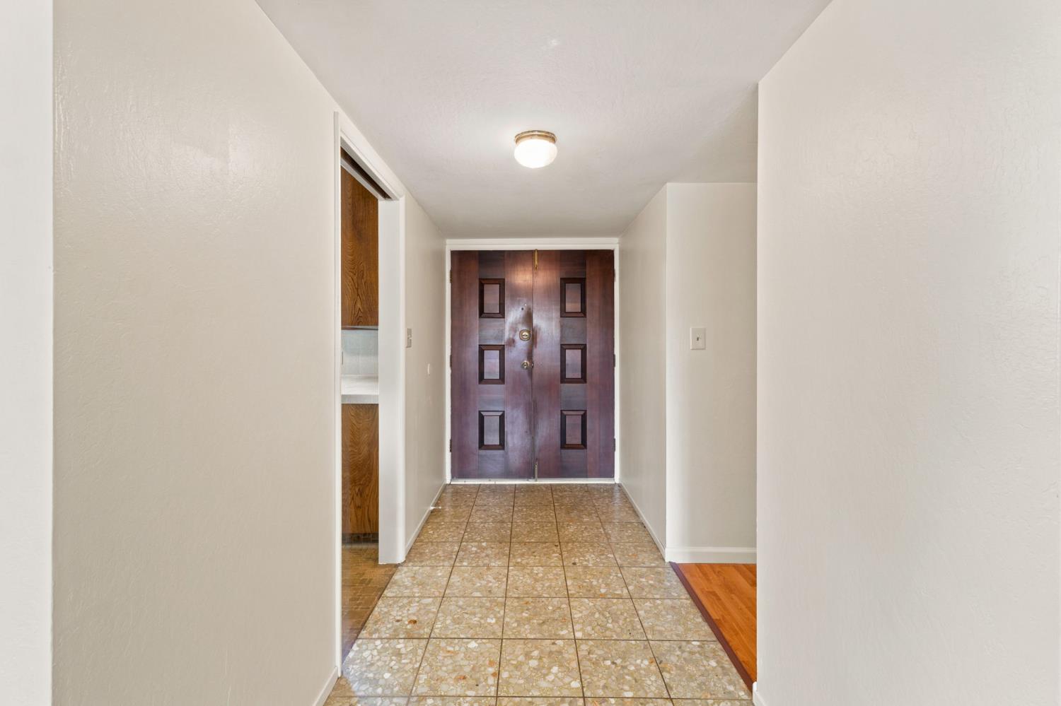 6354 N 11Th St, Fresno, CA 93710