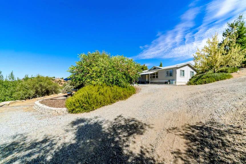 50971 Rosemary Ln, Yokuts Valley, CA 93675