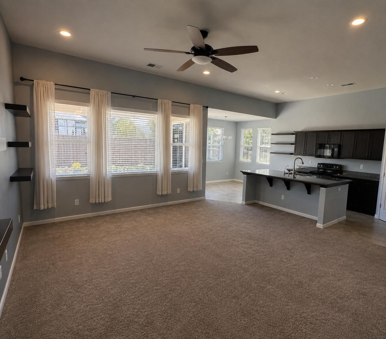 3742 Wrenwood Ave, Clovis, CA 93619