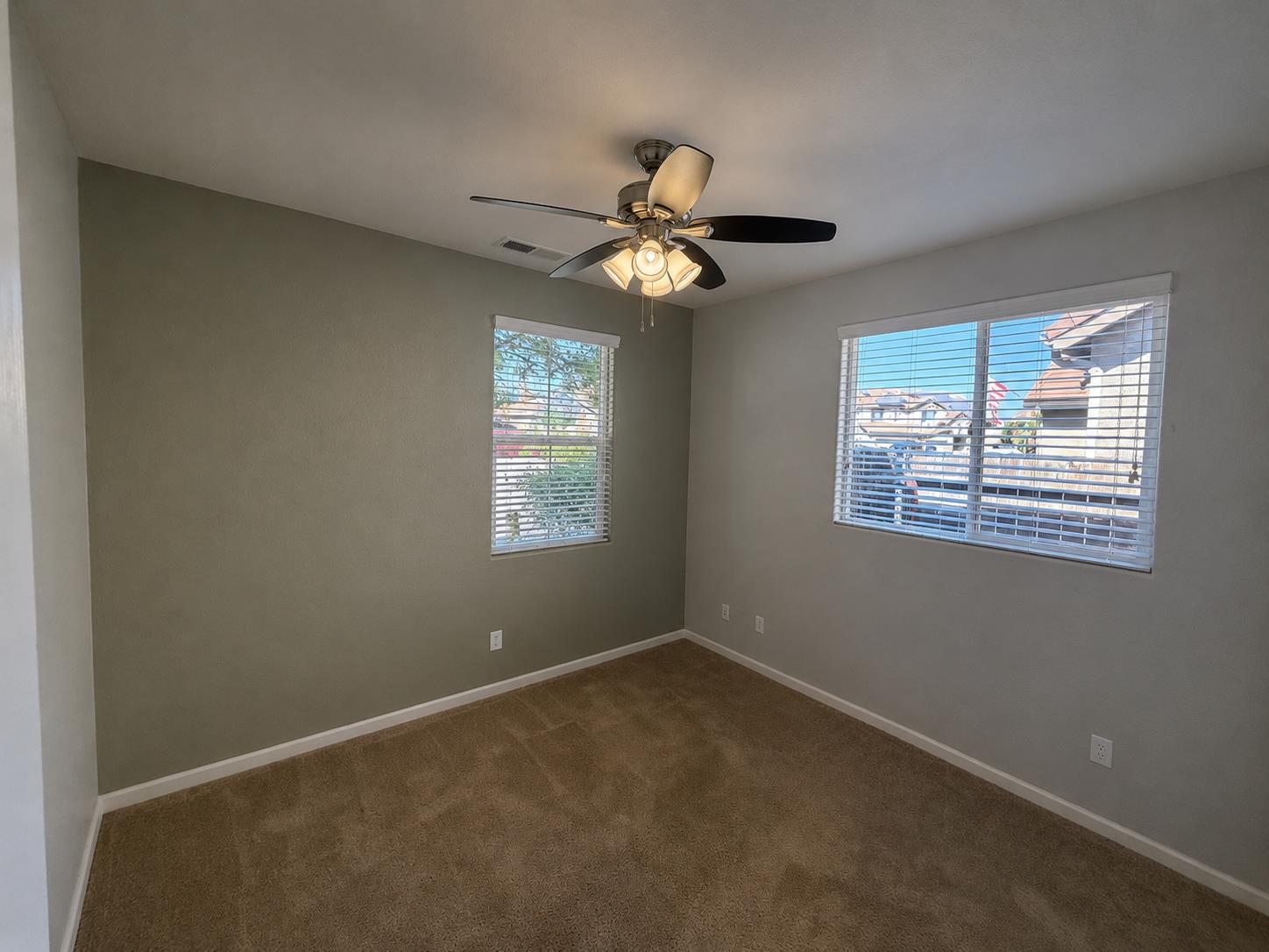 3742 Wrenwood Ave, Clovis, CA 93619