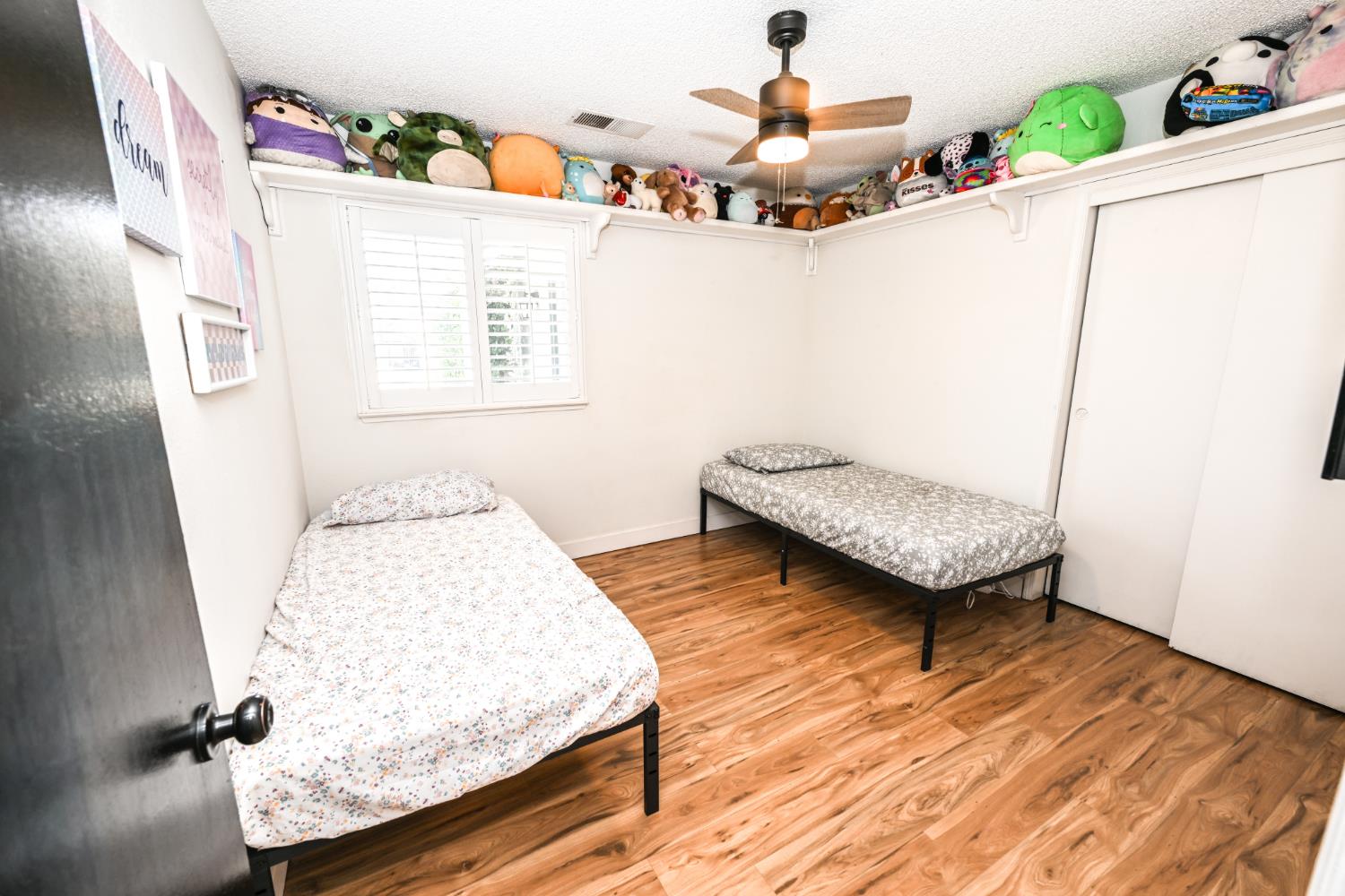 952 Holly Ave, Clovis, CA 93611
