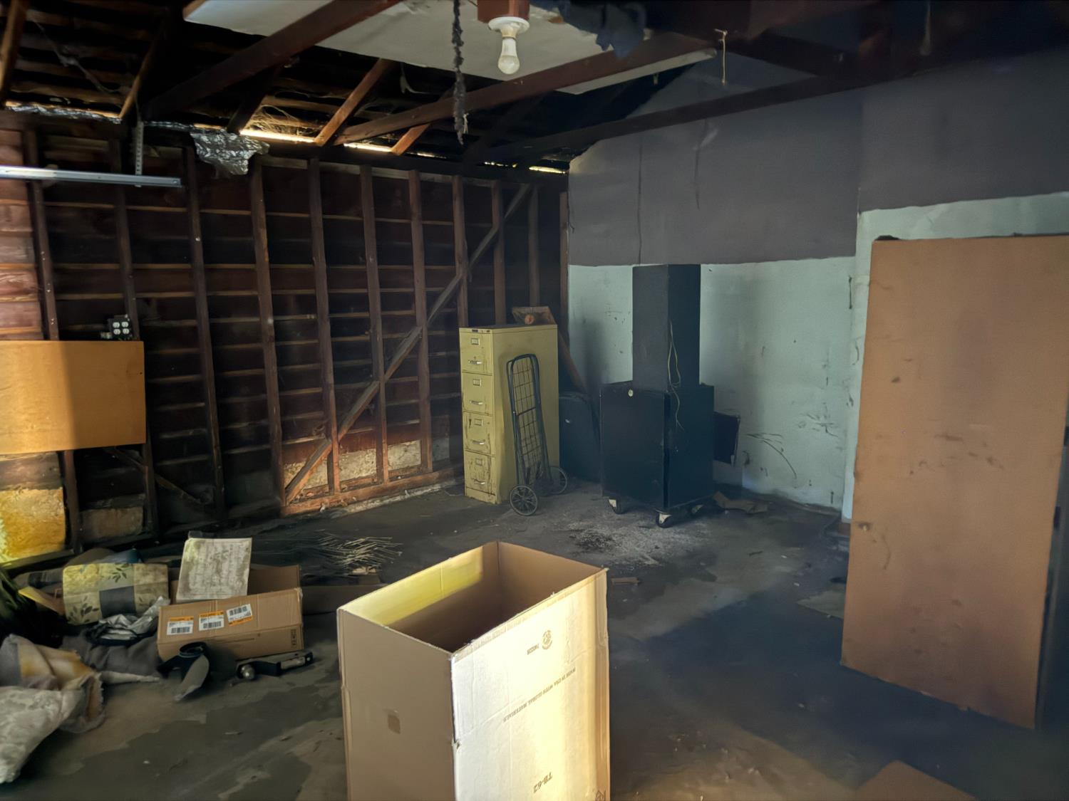 827 E Clinton, Fresno, CA 93704