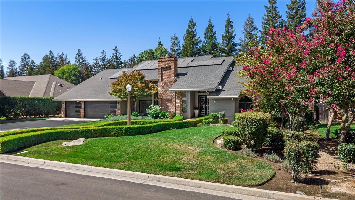 7637 N Cheryl Ave, Fresno, CA 93711