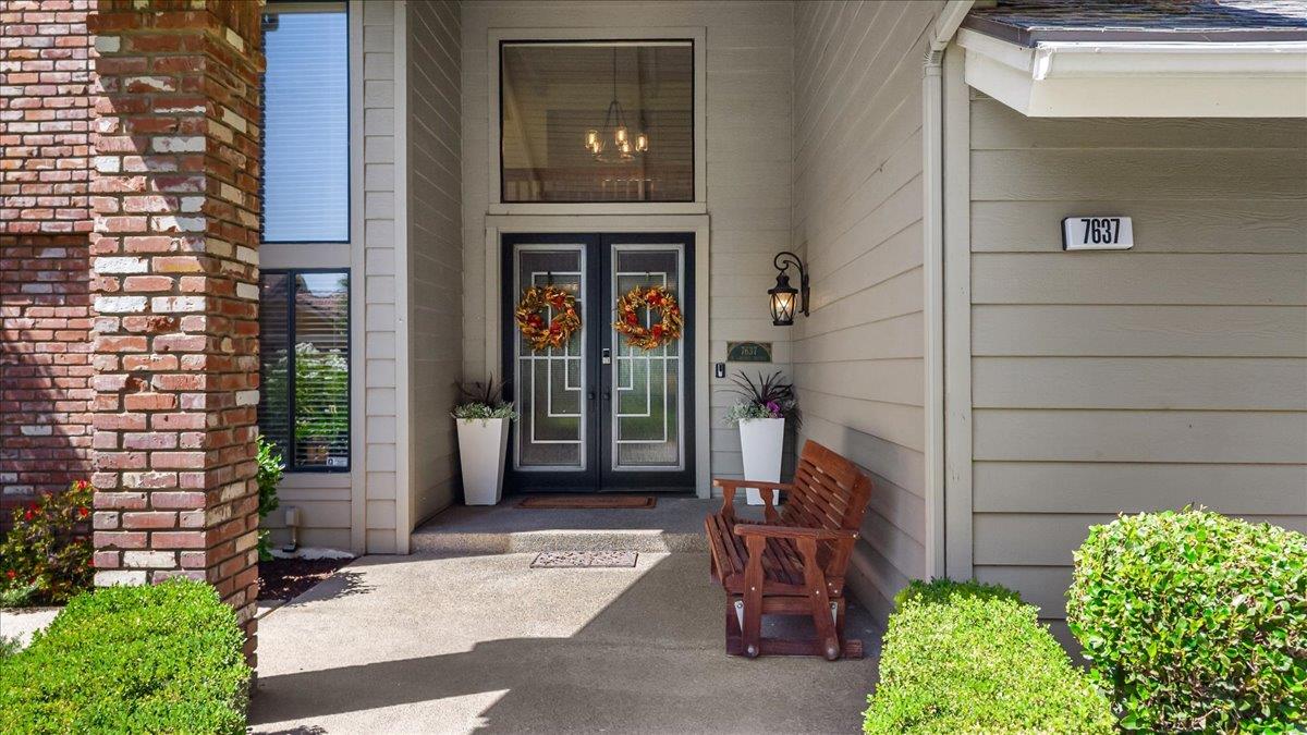 7637 N Cheryl Ave, Fresno, CA 93711