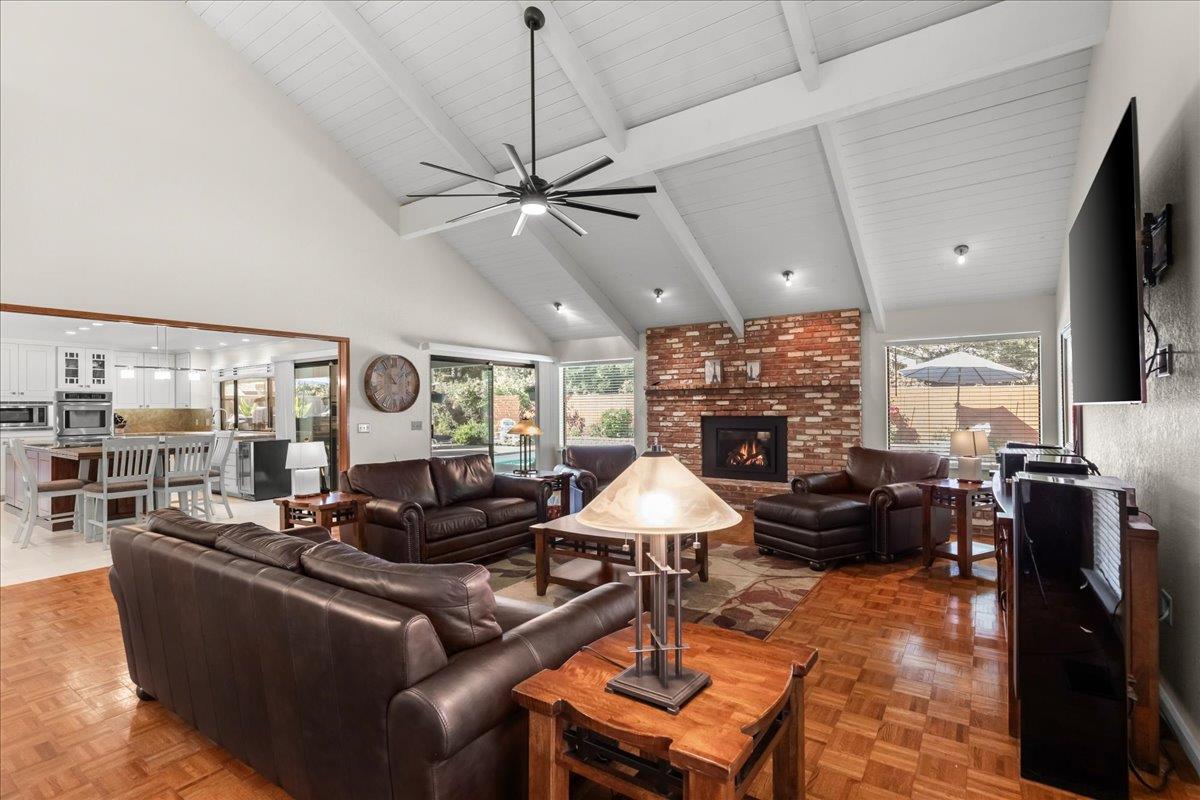 7637 N Cheryl Ave, Fresno, CA 93711