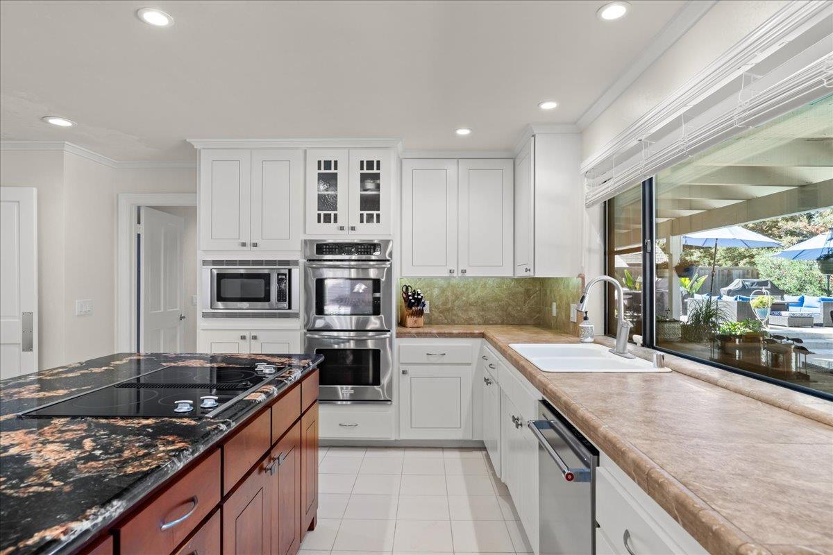 7637 N Cheryl Ave, Fresno, CA 93711