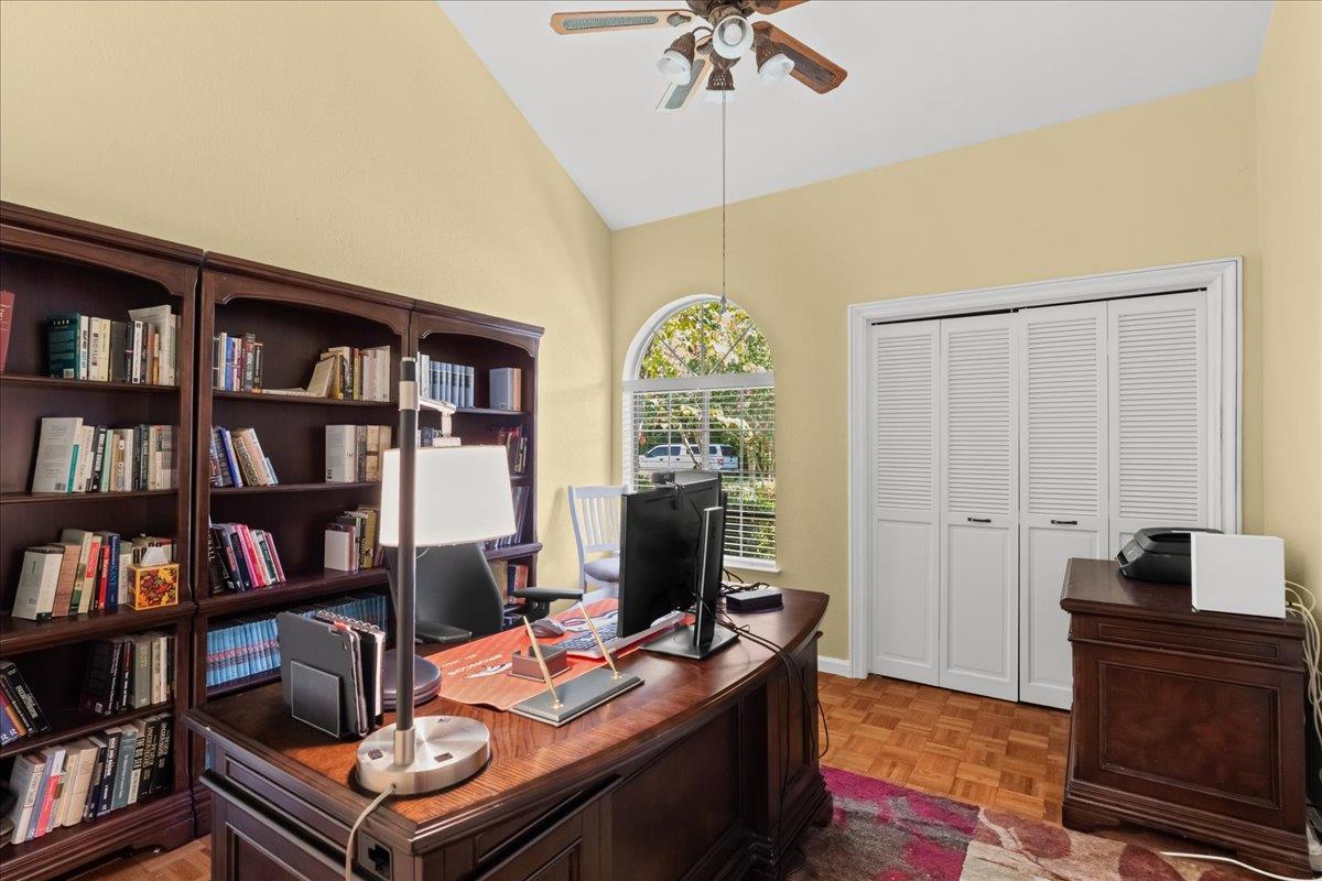7637 N Cheryl Ave, Fresno, CA 93711